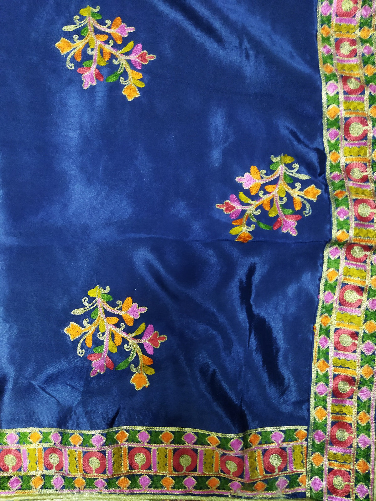Handmade Intricate Aari Embroidery Buti Work With Four Side Border Dupatta in Green & Navy Shade By The Amritsar Store - The Amritsar Store