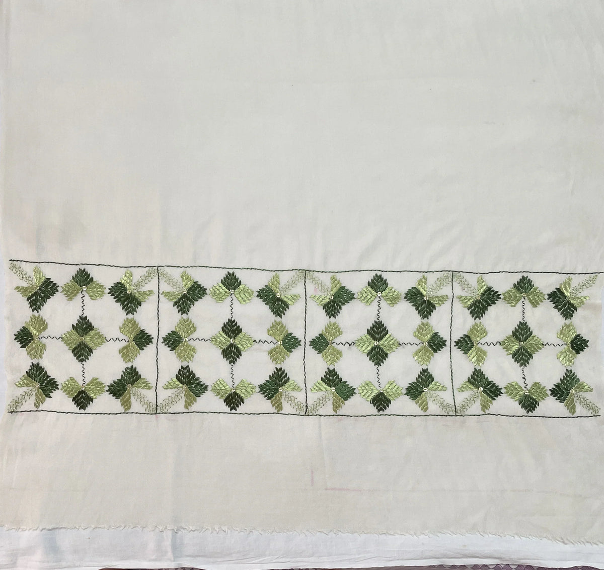The Amritsar Store Phulkari Hand Embroidered Off-White Stole with Green Borders - The Amritsar Store