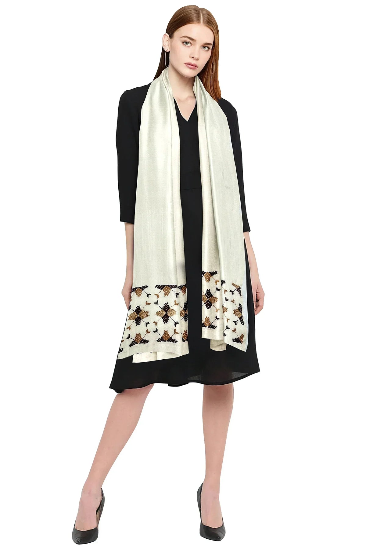 The Amritsar Store Phulkari Hand-Embroidered Cream Stole with geometric Pattern - The Amritsar Store