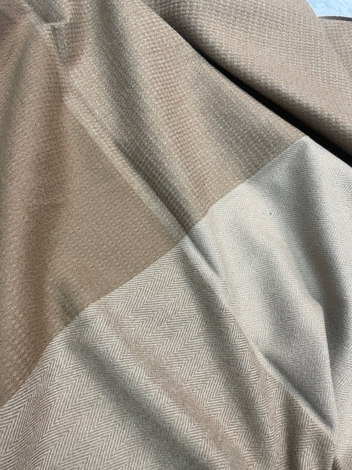 The Amritsar Store Elegant Camel Brown Two-Tone Winter Scarf