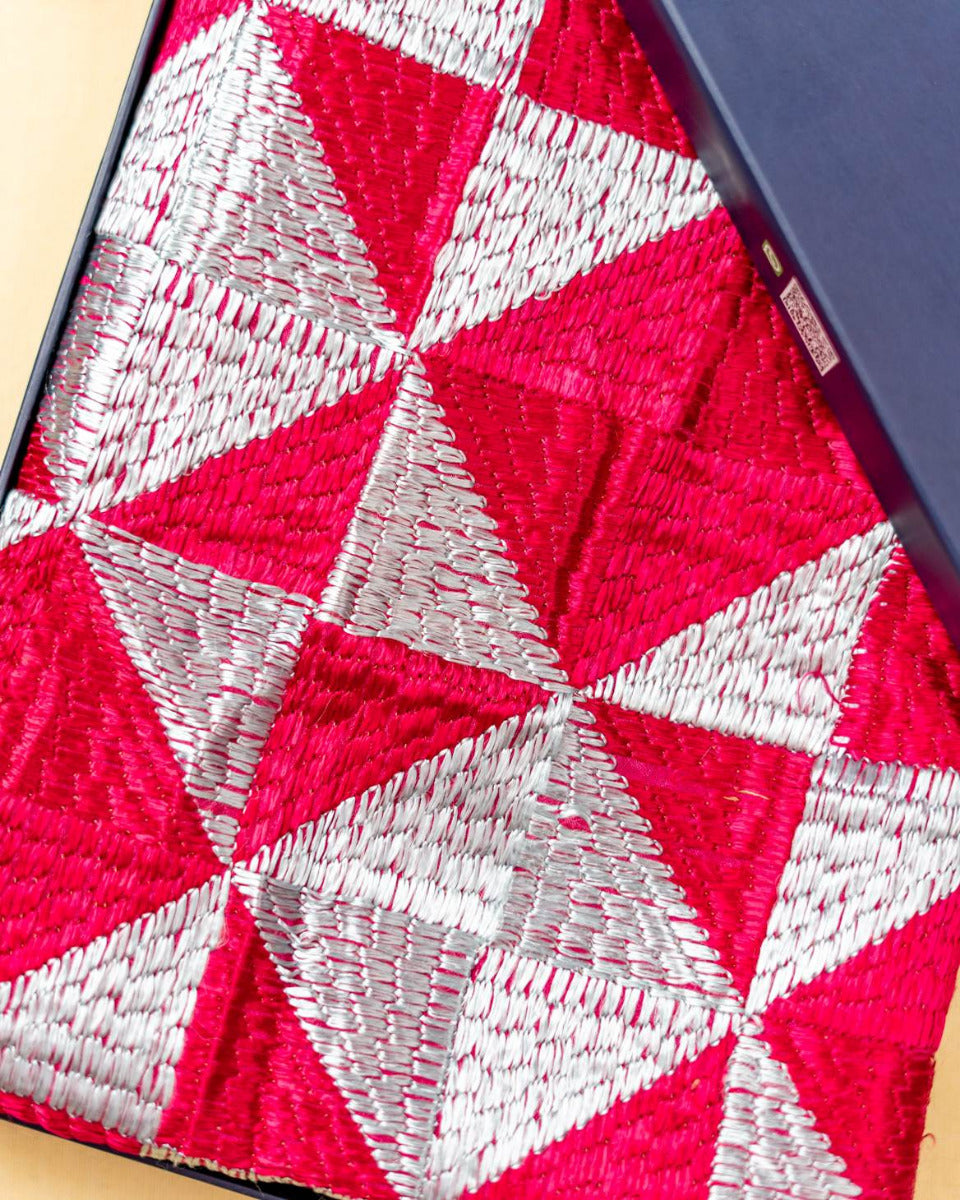 Phulkari Dupatta Bagh Dupatta Traditional Handmade Punjabi Dupatta For Women 2.20 Mtr x 0.92 Mtr - The Amritsar Store