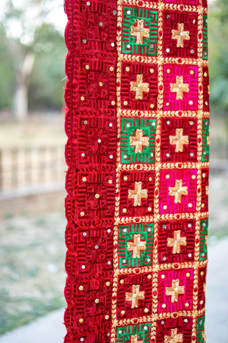 Phulkari Dupatta Luxurious Maroon With Elegant Handmade Embroidery & Cut Work For Wedding 2.35 Mtr 0.95 Mtr - The Amritsar Store
