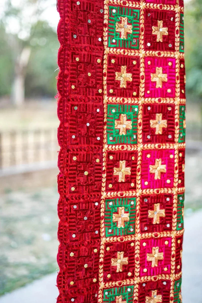 Phulkari Dupatta Luxurious Maroon With Elegant Handmade Embroidery & Cut Work For Wedding 2.35 Mtr 0.95 Mtr - The Amritsar Store