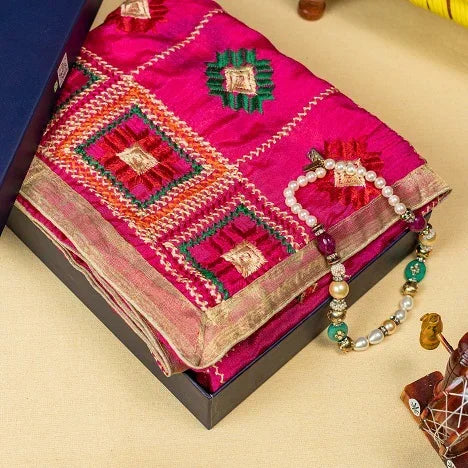 Mesmerizing Handmade Phulkari Dupatta with Pattern Design and With Four Side Tissue Work Size 1.05 Mtr x 2.20 Mtr By The Amritsar Store - The Amritsar Store