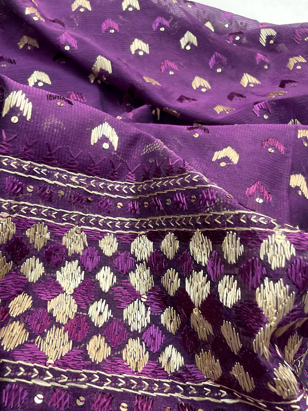 Phulkari Dupatta – Hand Embroidered Purple Punjabi Dupatta | The Amritsar Store - The Amritsar Store
