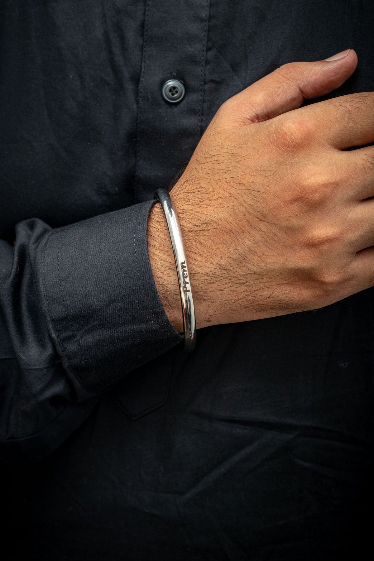The Amritsar Store Personalised ROUND Metallic Stainless Steel Kada for Men 5 mm thickness (NO EDGES) - The Amritsar Store
