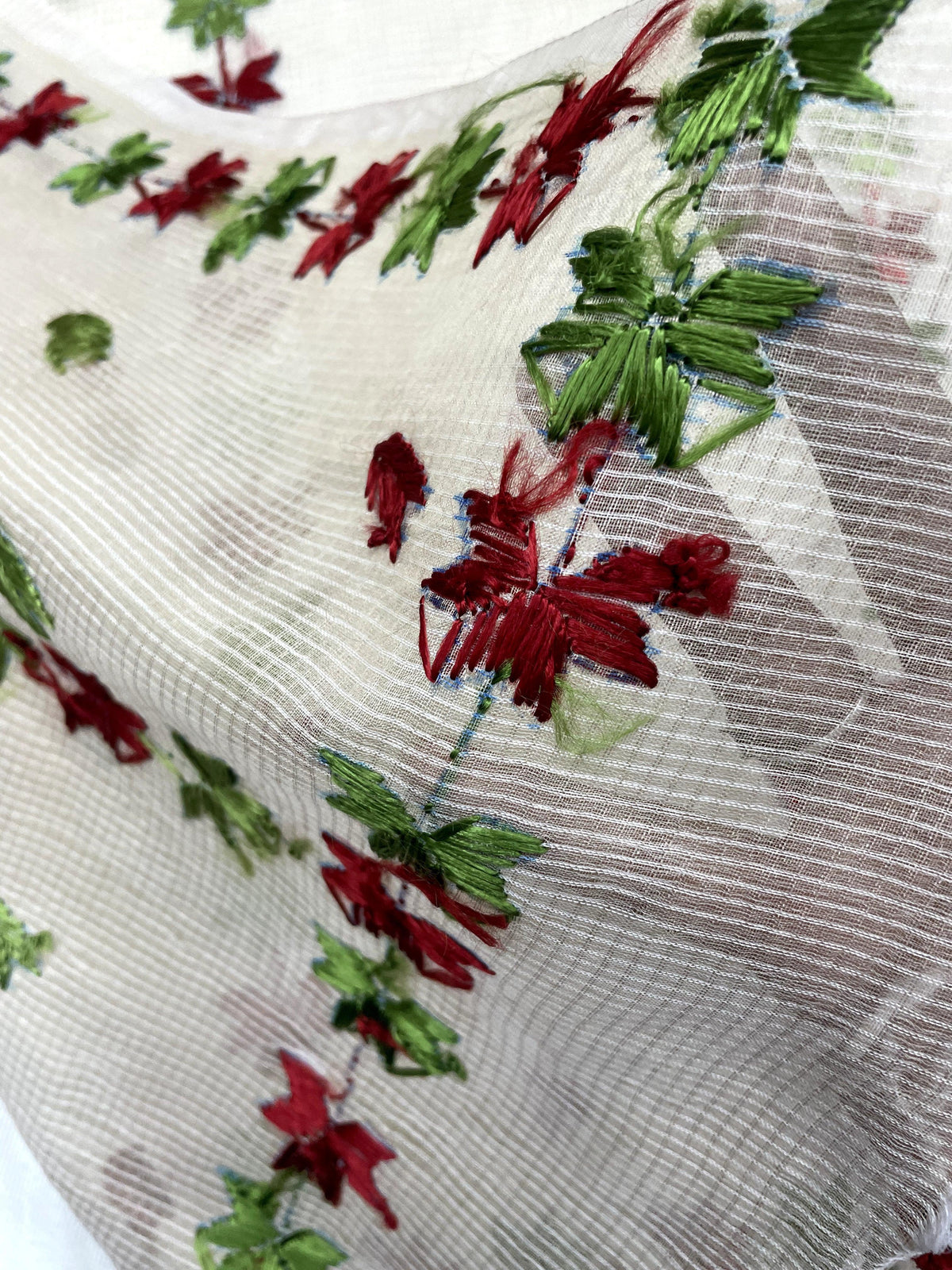 Phulkari Dupatta – Hand Embroidered Off White Floral Dupatta | The Amritsar Store - The Amritsar Store