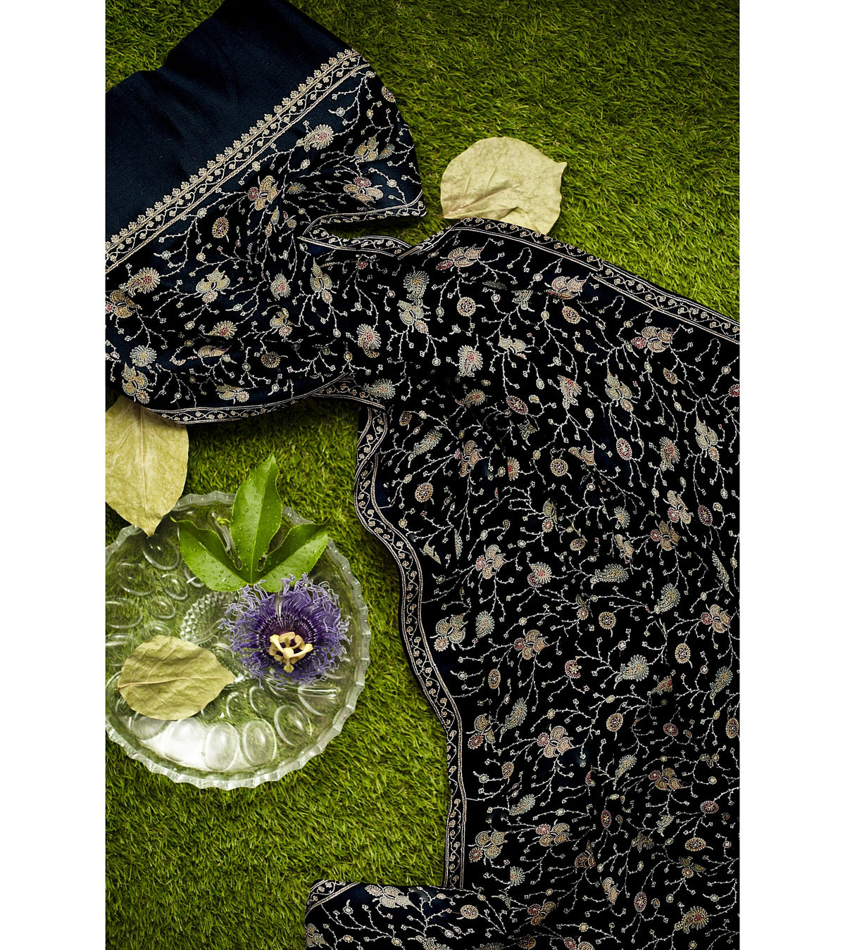 The Amritsar Store Womens Black Hand Embroidered Stole – Elegant Wool Wrap for Women