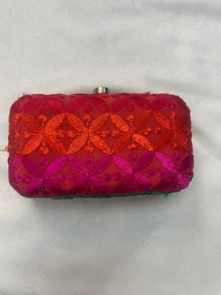 The Amritsar Store Phulkari Red Clutch Bag with Green Floral Pattern - The Amritsar Store