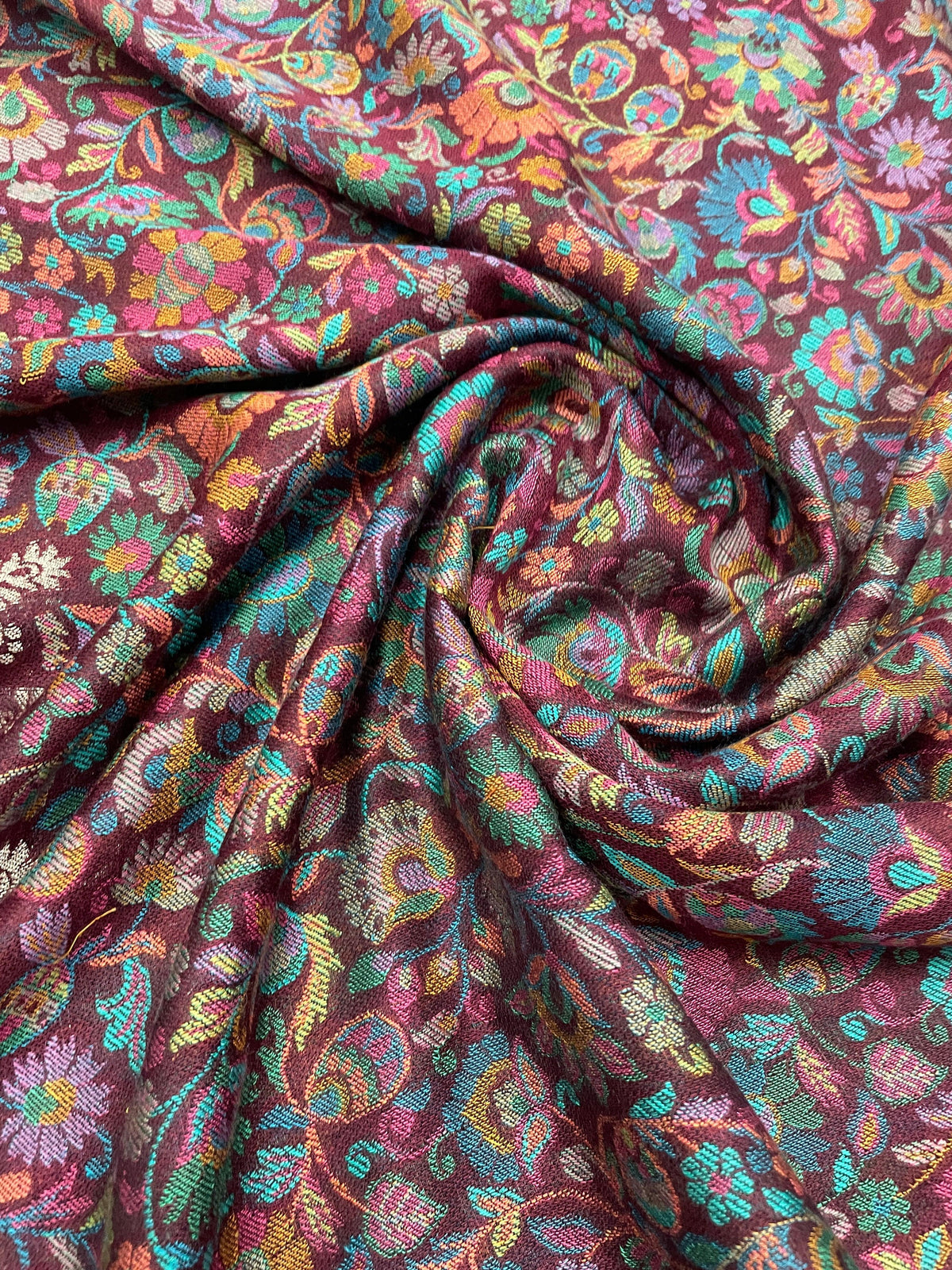 The Amritsar Store Timeless woven stole with Luxe Zari border, Stole For Women - The Amritsar Store