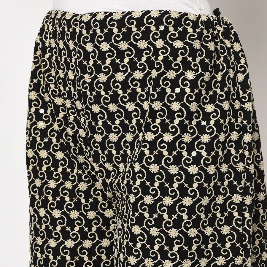 Black Plazzo With Off White Thread Work At The Bottom - The Amritsar Store