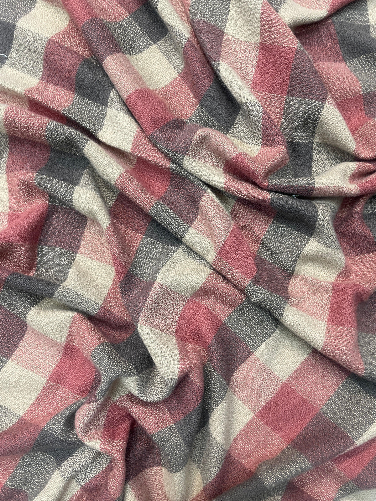 Red & Beige Checkered Scarf for Men & Women – Soft Fringe Winter Wrap | The Amritsar Store - The Amritsar Store