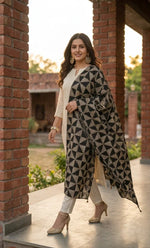 The Amritsar Store Phulkari Dupatta with Geometric Embroidery - The Amritsar Store