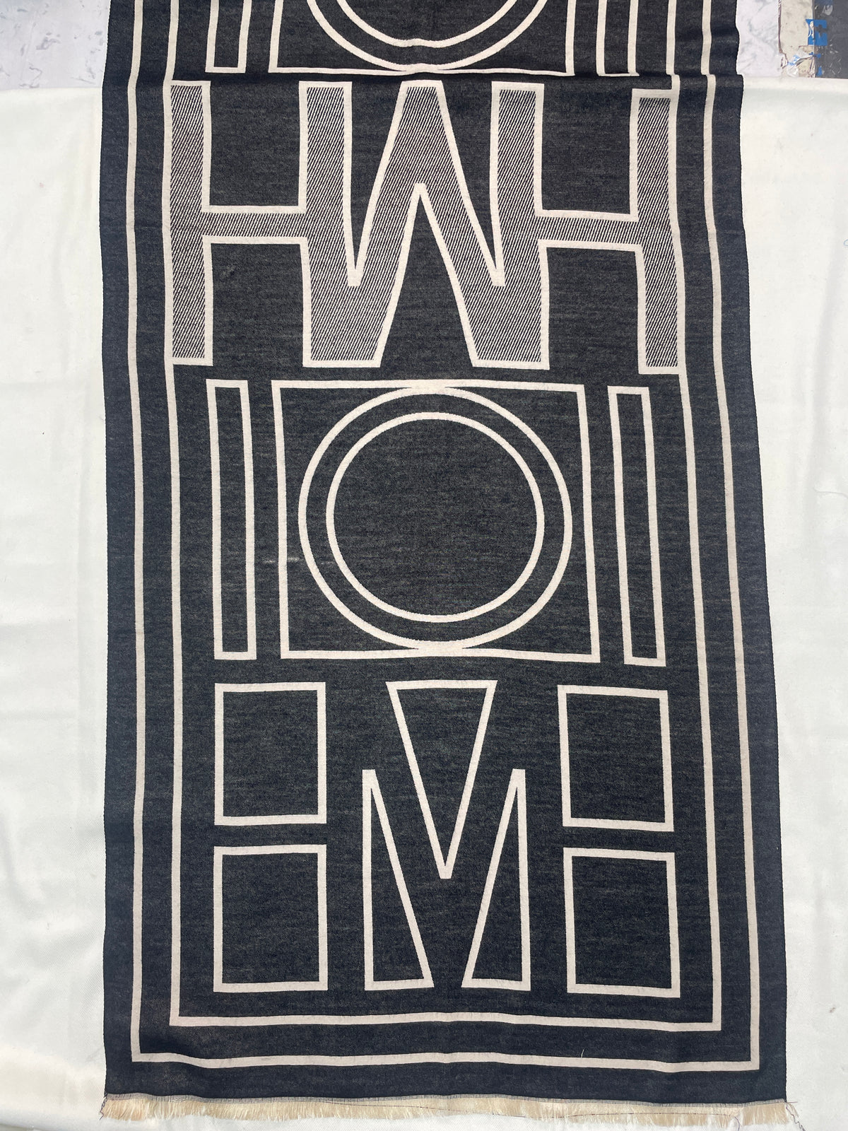 ModernShawl – Soft Black & White Geometric Wrap