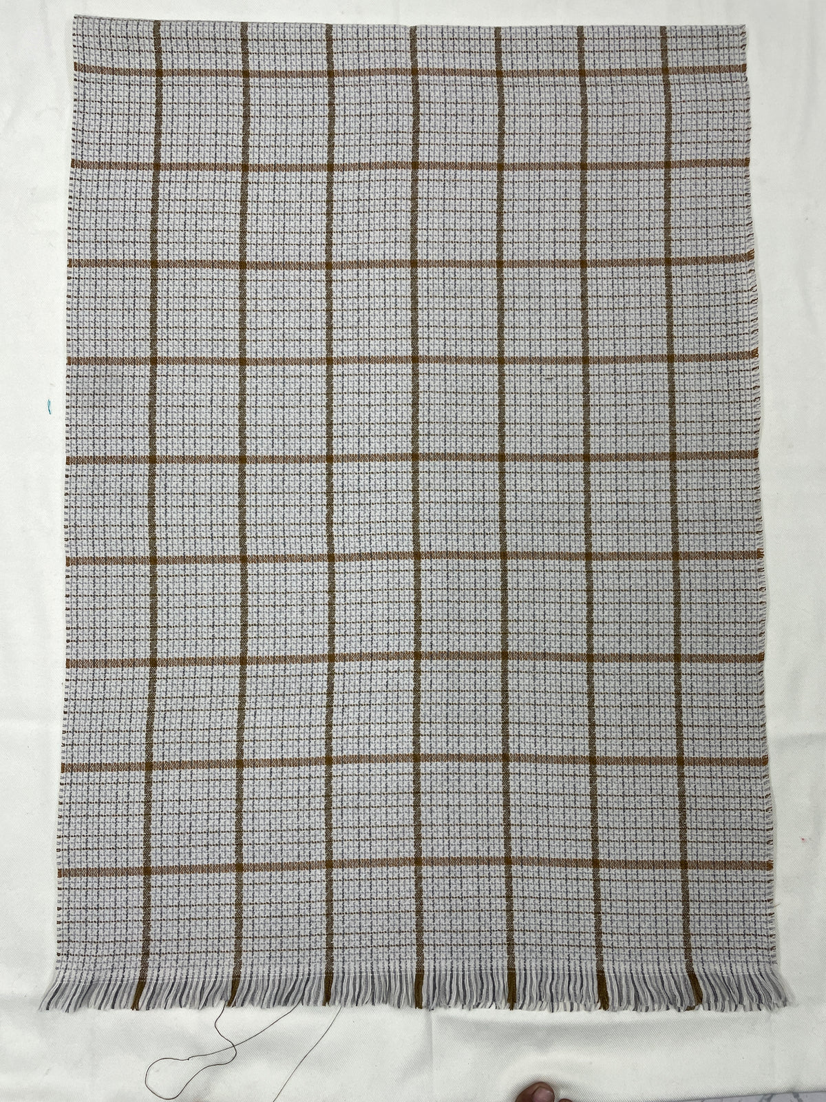 Modern Checkered Grey Scarf – Lightweight & Stylish