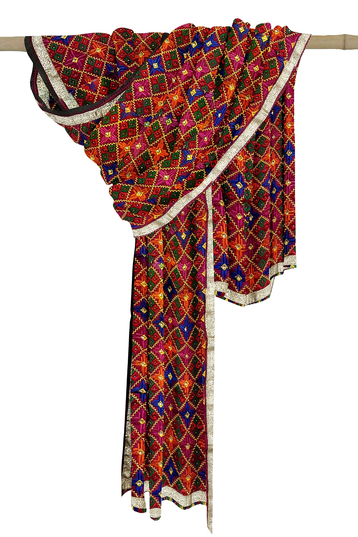 Rangoli Charm Phulkarireflects the vibrant magenta base and multicolor embroidery, reminiscent of a traditional rangoli design, full of color and cultural richness.
