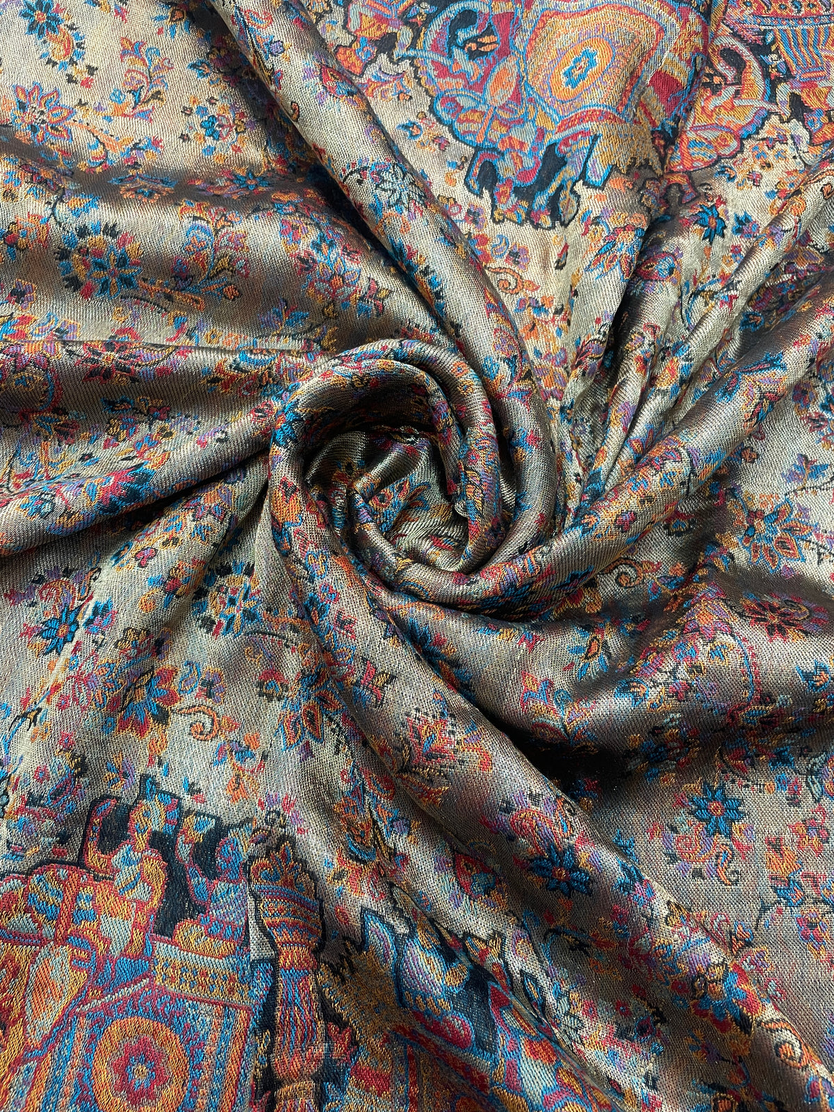 The Amritsar Store Kani Shawl with Zari work – Mughal Darbaar scene, reversible traditional Kashmiri weave