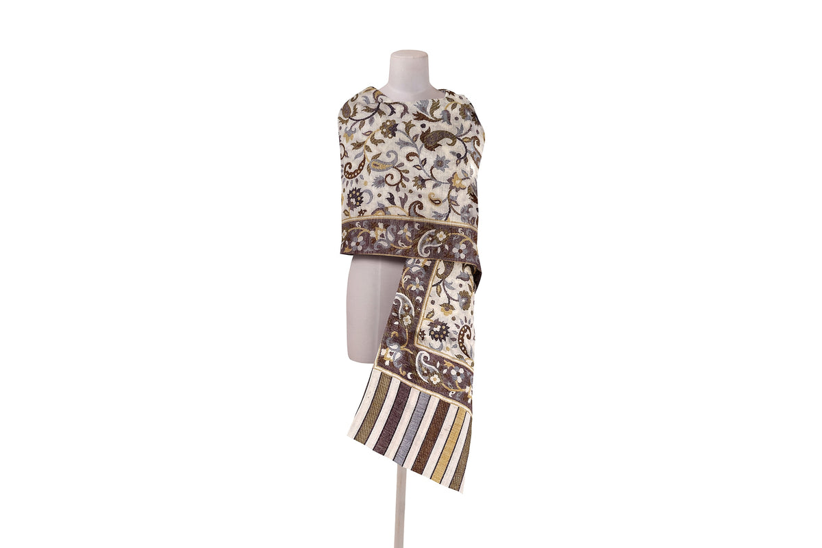 Elegant Off-White Stole with Floral Accents
