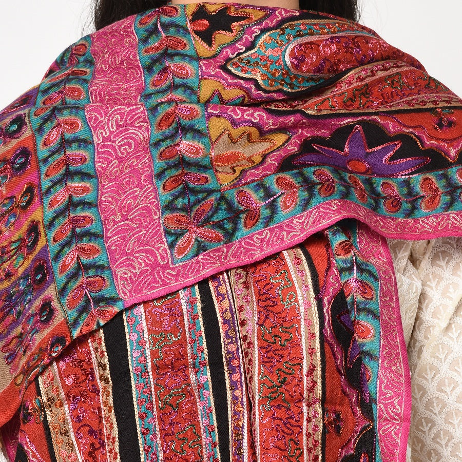 Paisley Printed Hand Tie Dye Shawl With Multicolored Kashmiri Aari Outlining of the Motifs - The Amritsar Store